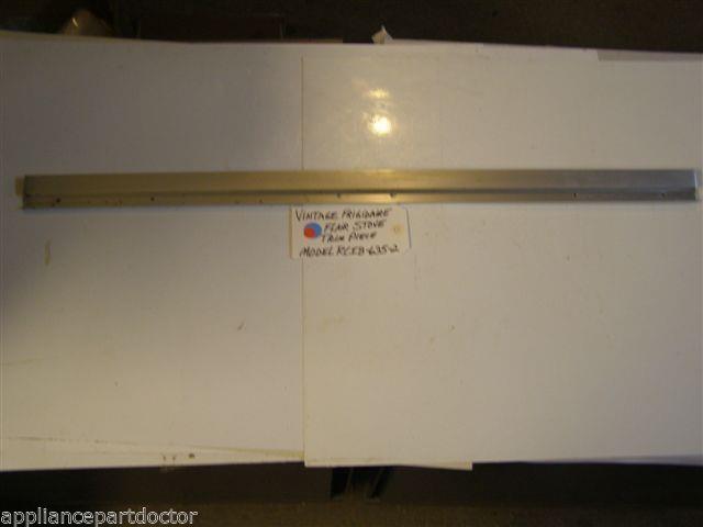 Model RCIB-635-2 Vintage Frigidaire Flair Stove Trim Piece USED Model RCIB-635-2 Vintage Frigidaire Flair Stove Trim Piece USED